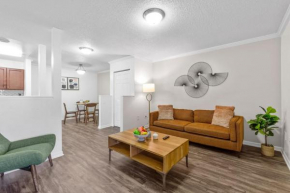Cozy Designed 2BR with Gym & Parking